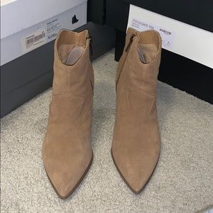 Lucky 🍀 Brand booties